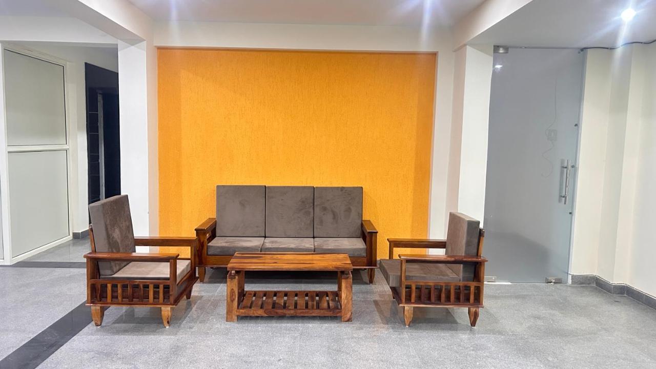 Lime Tree Service Apartment - Medanta Medicity, Ґурґаон Екстер'єр фото